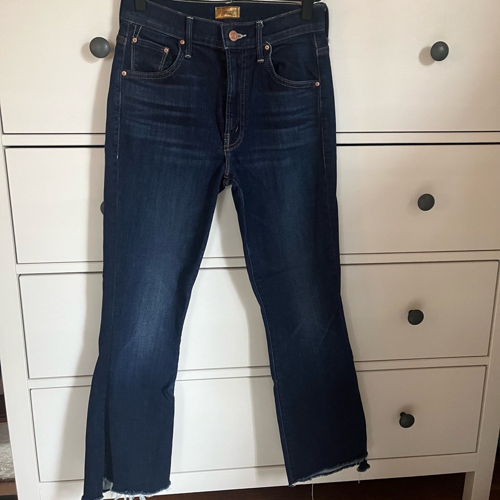 MOTHER The Insider Crop Step Fray Jeans
